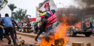 Violent clashes in Uganda after young Presidential candidate Bobi Wine detained