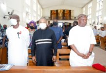 Happening now: Sen. Kalu worships at Umuahia Catholic Cathedral..