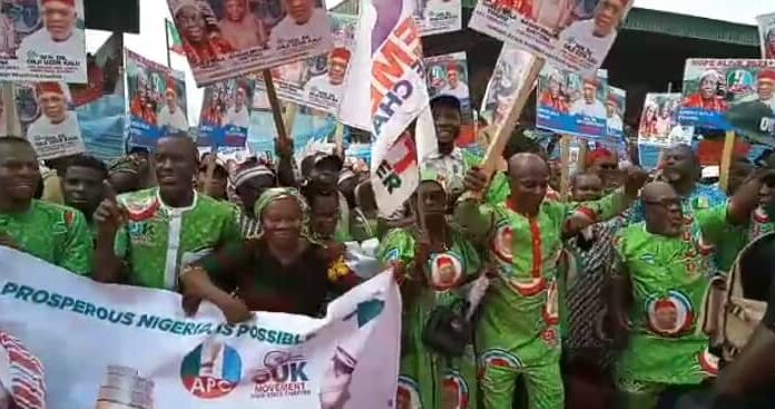 2023: Orji Kalu’s Supporters Defy Attacks, Storm Tinubu’s Campaign Rally In Abia