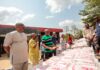 Jubilation As Orji Uzor Kalu Shares 5000 Bags of Rice, Cash to 13 Villages In Igbere For New Year Celebration.
